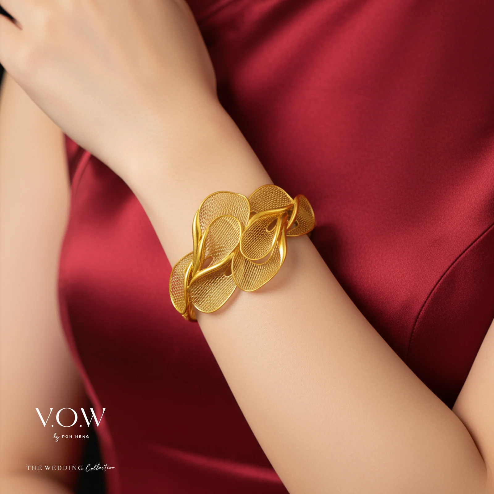 Blooming Serenity Bangle in Yellow Gold (D999GROUP155V0332A) - Image 2