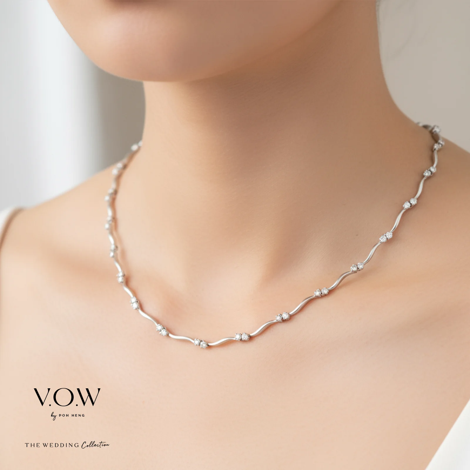 Caressing Waves Diamond Necklace in White Gold (FDIAGROUP197V0519A) - Image 2