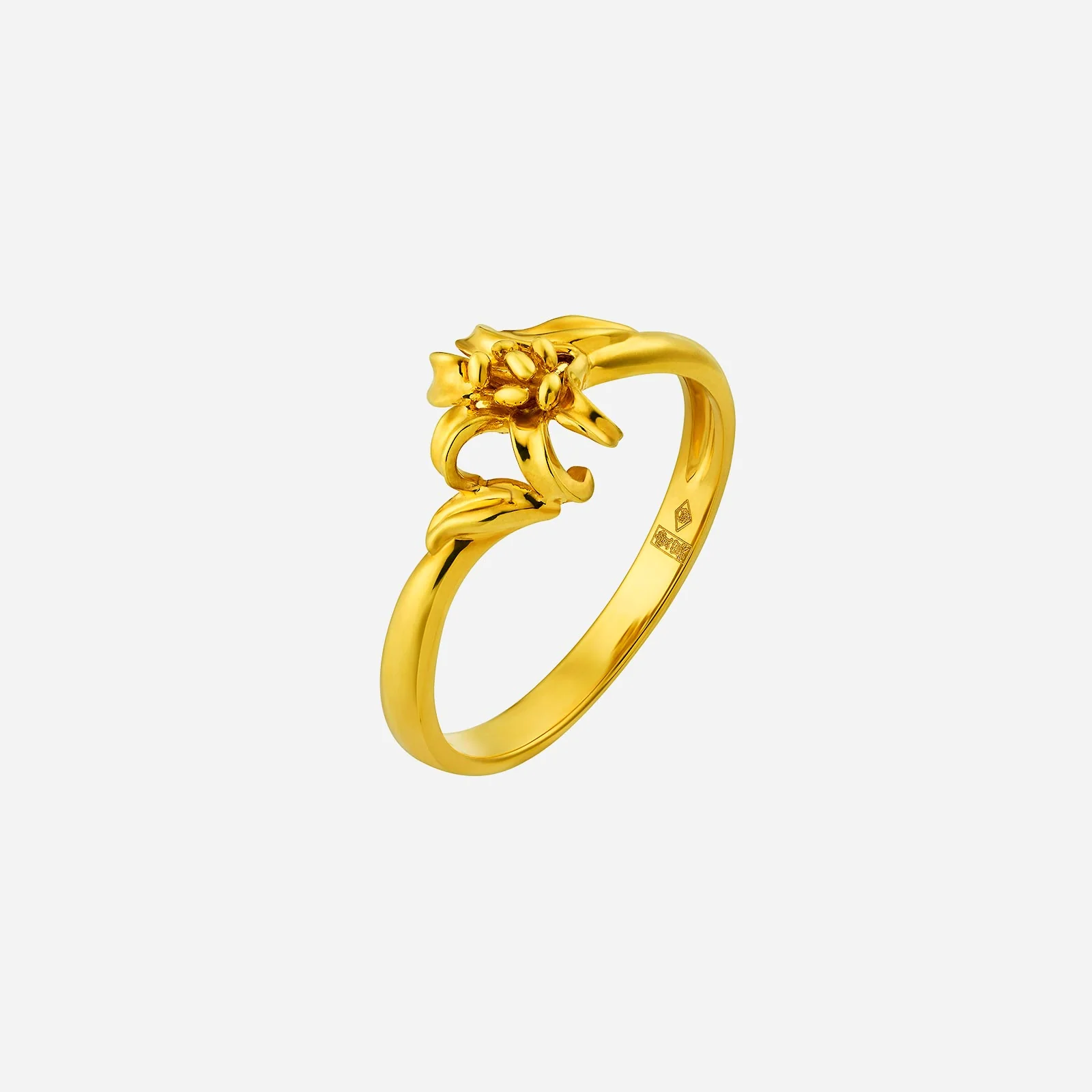 Century of Love Ring in Yellow Gold (A22KGROUP022V0603A)