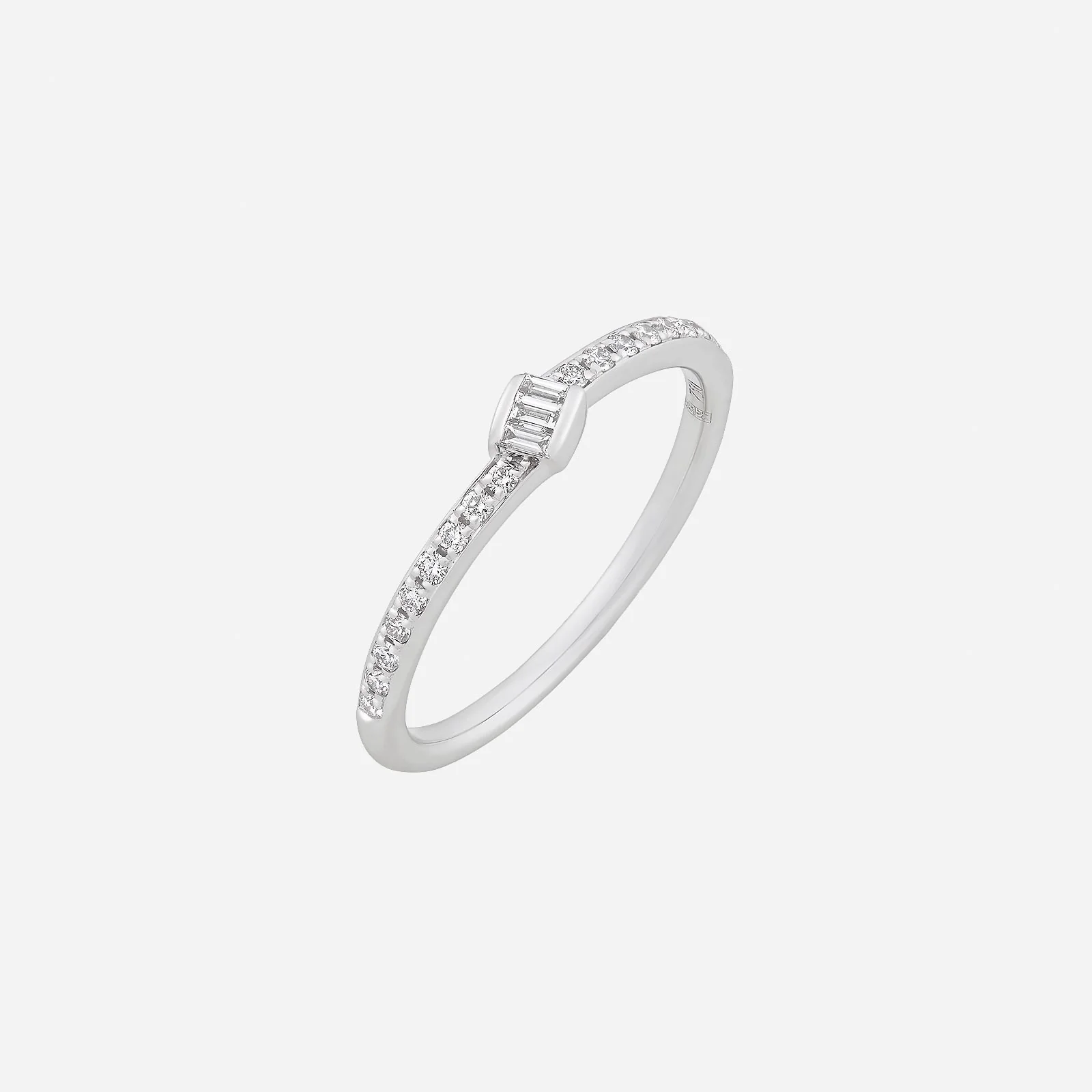 Dainty Diamond Ring in White Gold (ADIAFREESTYLE1011A)