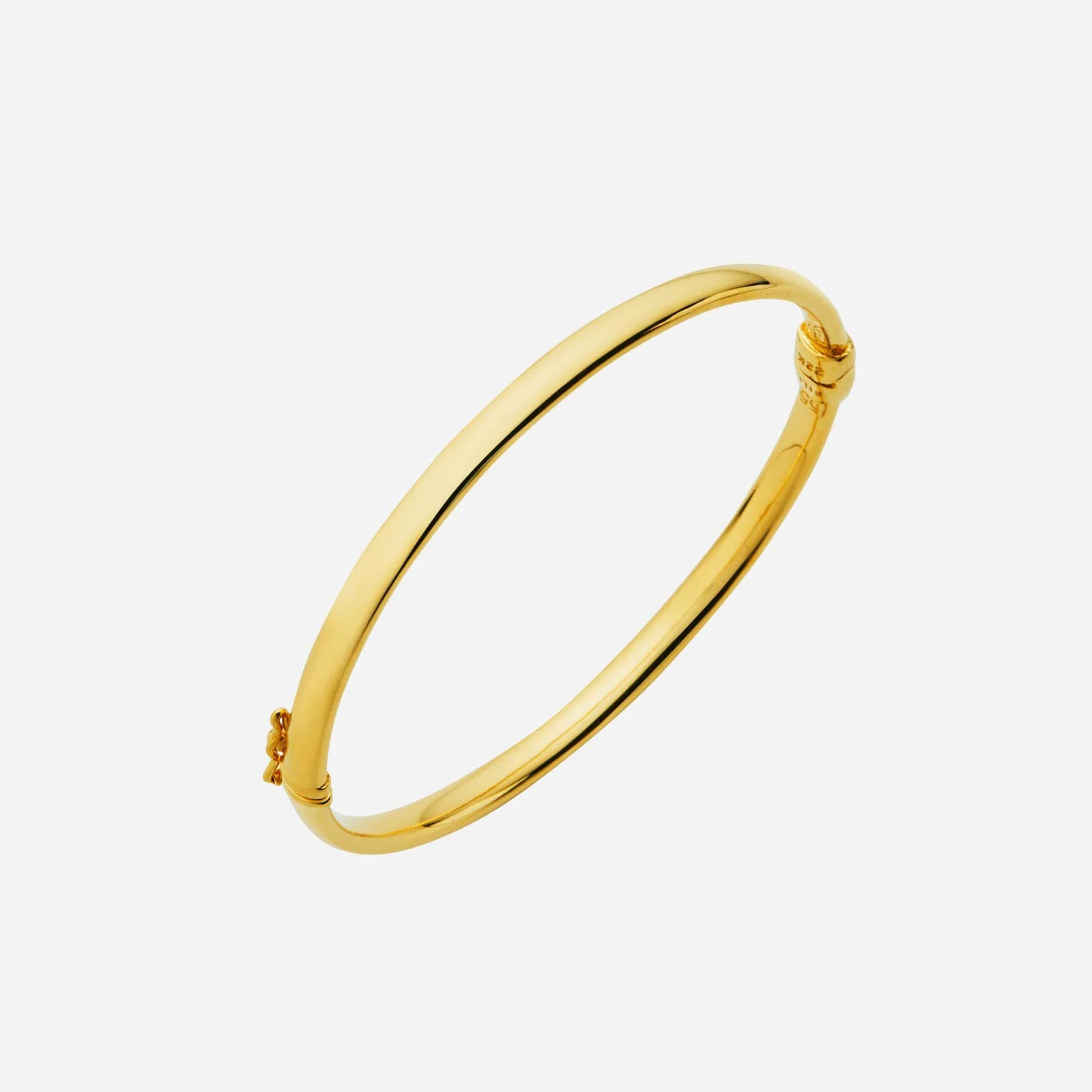 Flat Bangle in Yellow Gold (DSTYLES086J0002A)