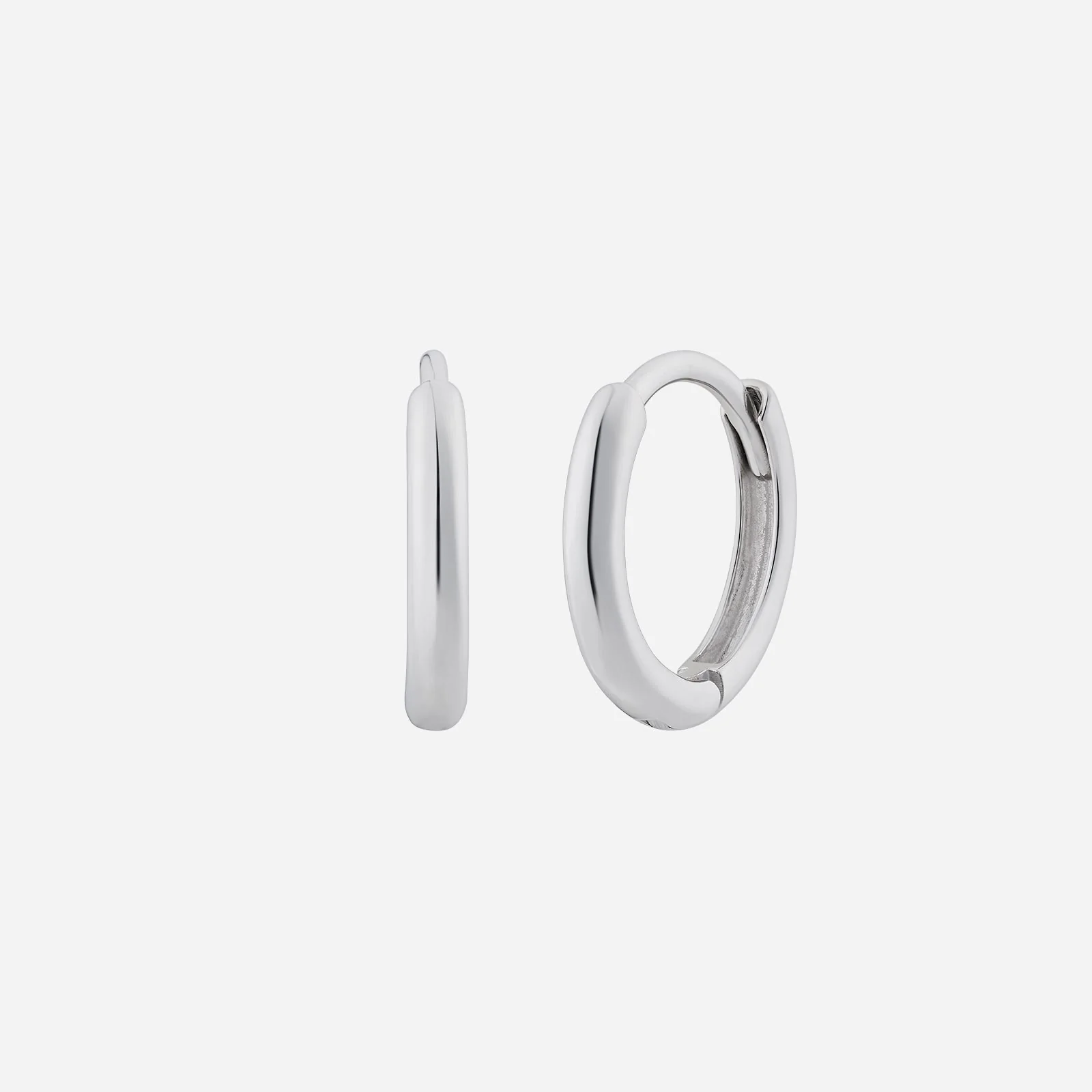 Huggie Earrings in White Gold (HSTYLE099D0002A)
