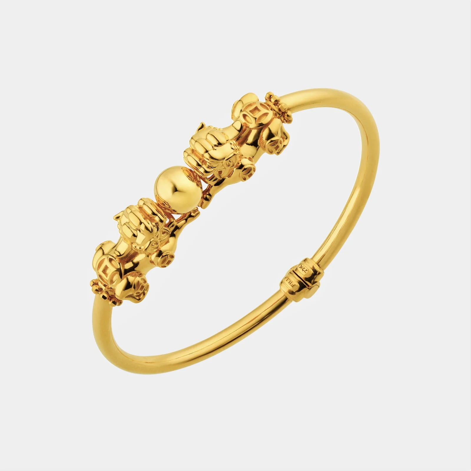 Prosperity Pixiu Bangle in Yellow Gold (DSTYLE0183A)