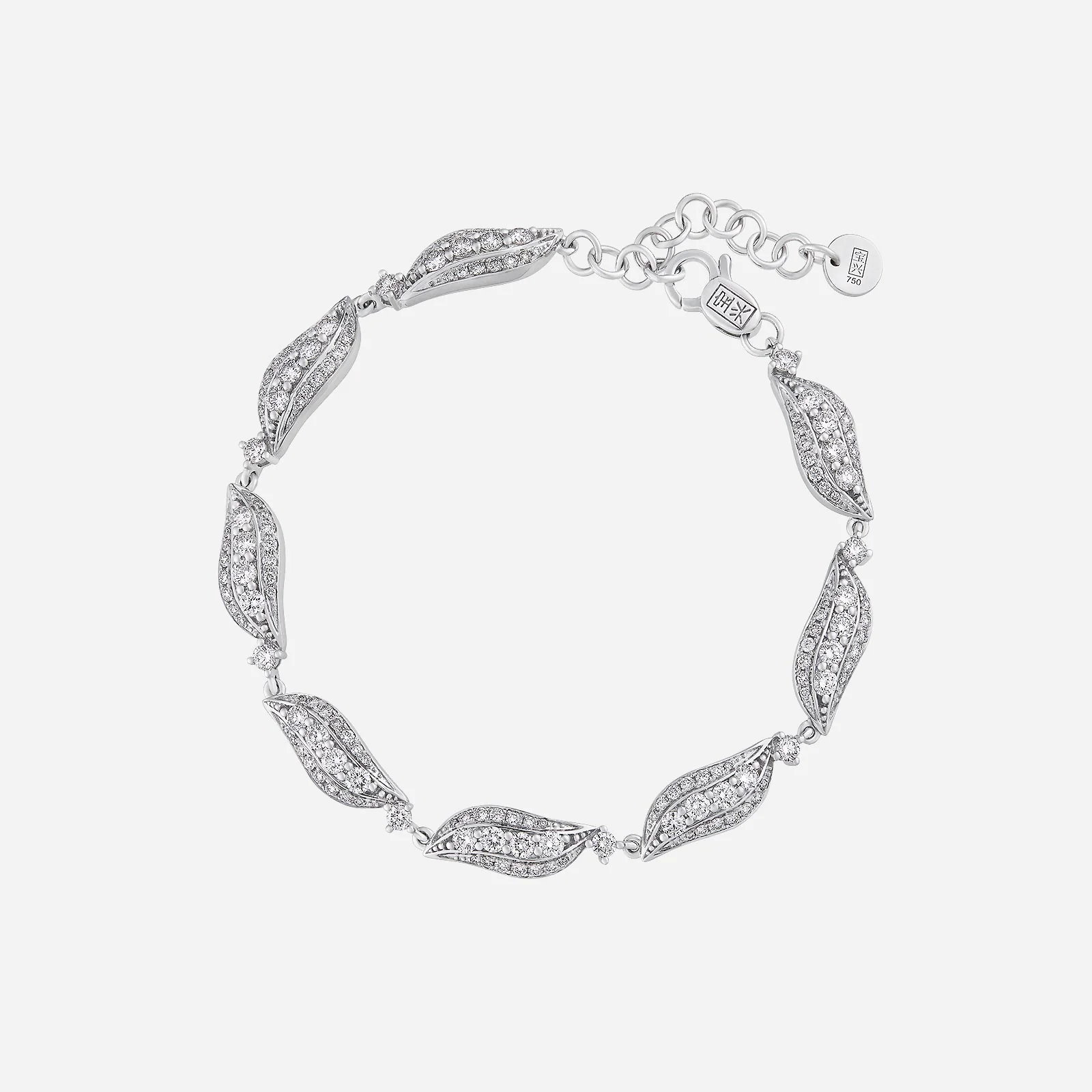 Shimmering Cascade Diamond Bracelet in White Gold (EDIAGROUP196V0620A)